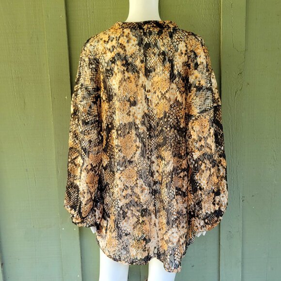 NWT FREE PEOPLE Out For The Night Snakeskin Print Top Medium M - Picture 4 of 5